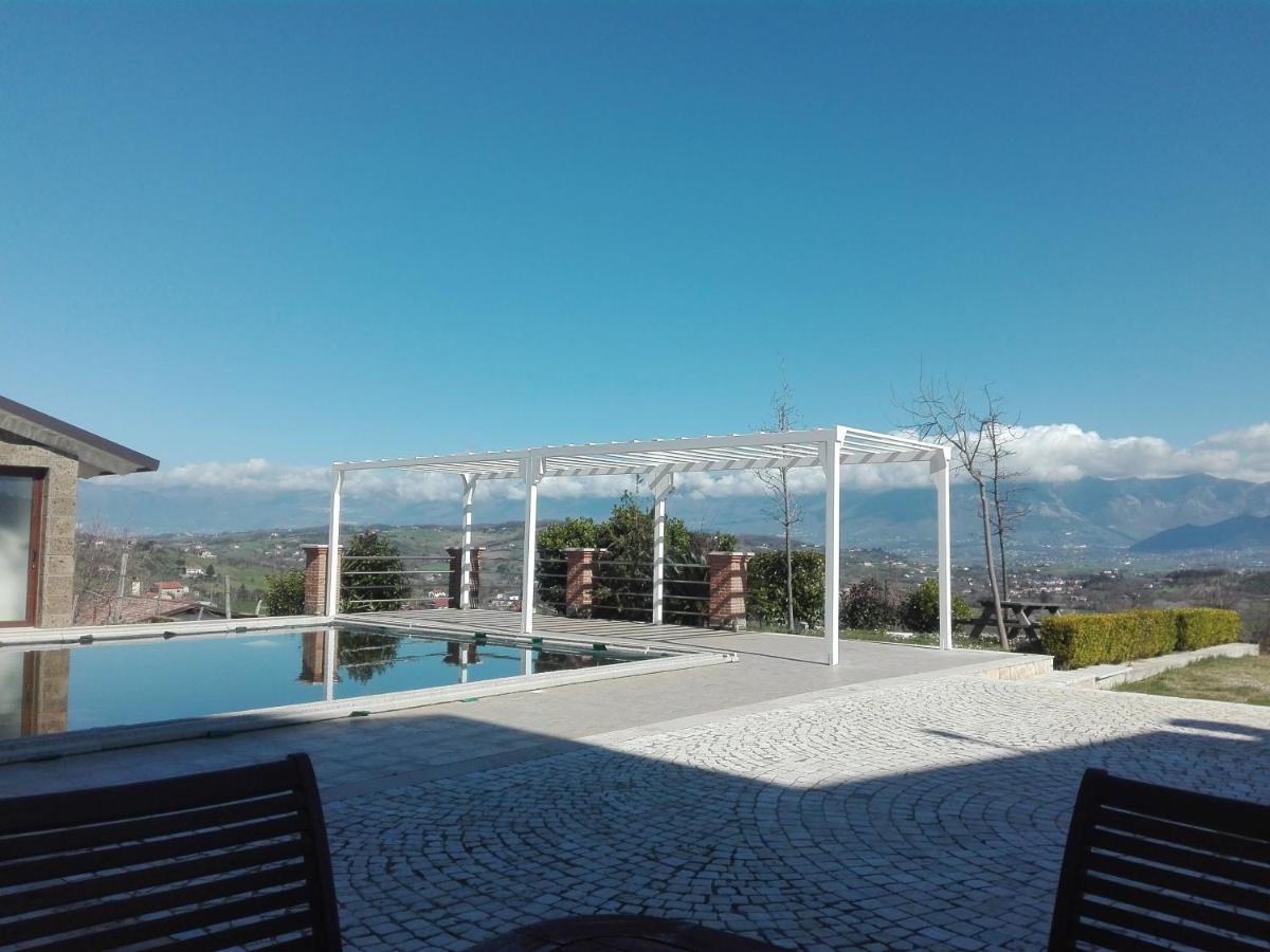 Villa Santoro Ai Tre Ulivi Con Piscina Privata Caiazzo エクステリア 写真