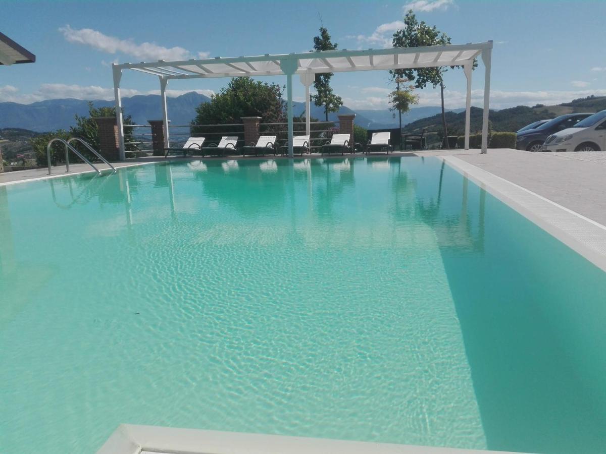 Villa Santoro Ai Tre Ulivi Con Piscina Privata Caiazzo エクステリア 写真