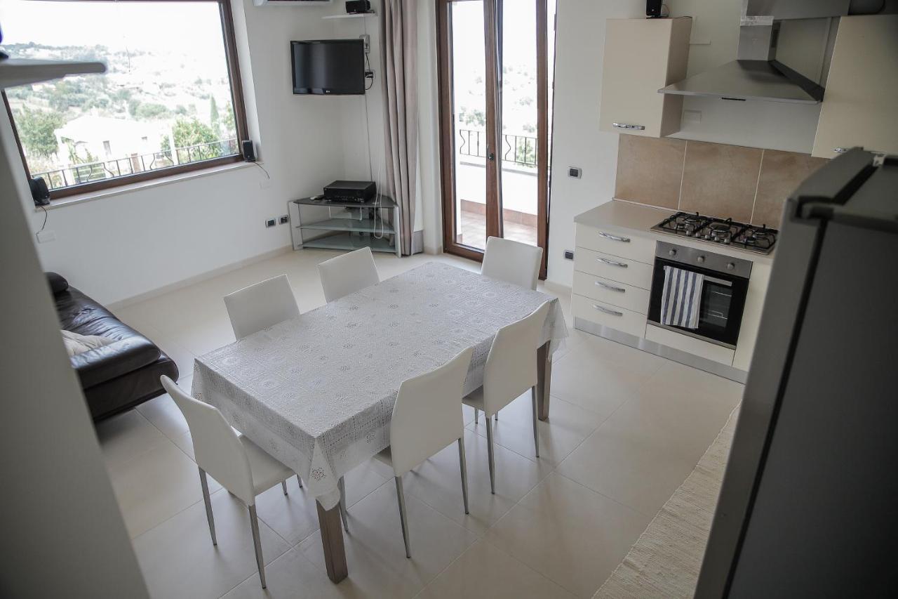 Villa Santoro Ai Tre Ulivi Con Piscina Privata Caiazzo エクステリア 写真