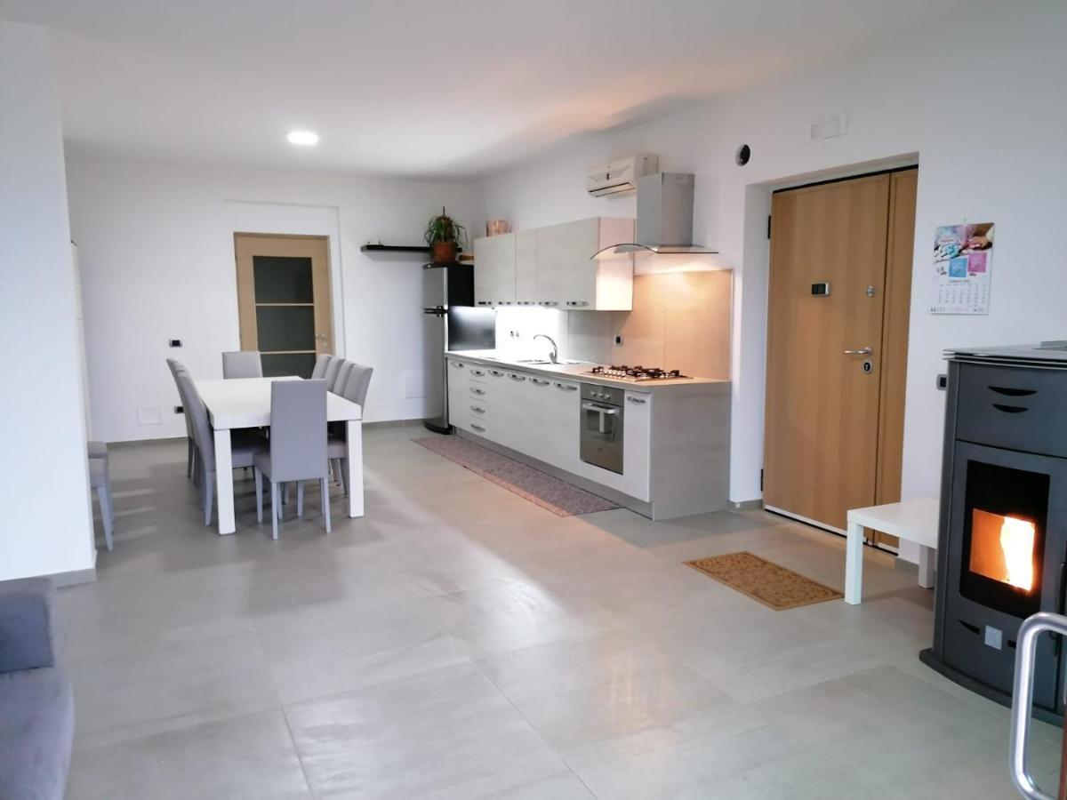 Villa Santoro Ai Tre Ulivi Con Piscina Privata Caiazzo エクステリア 写真