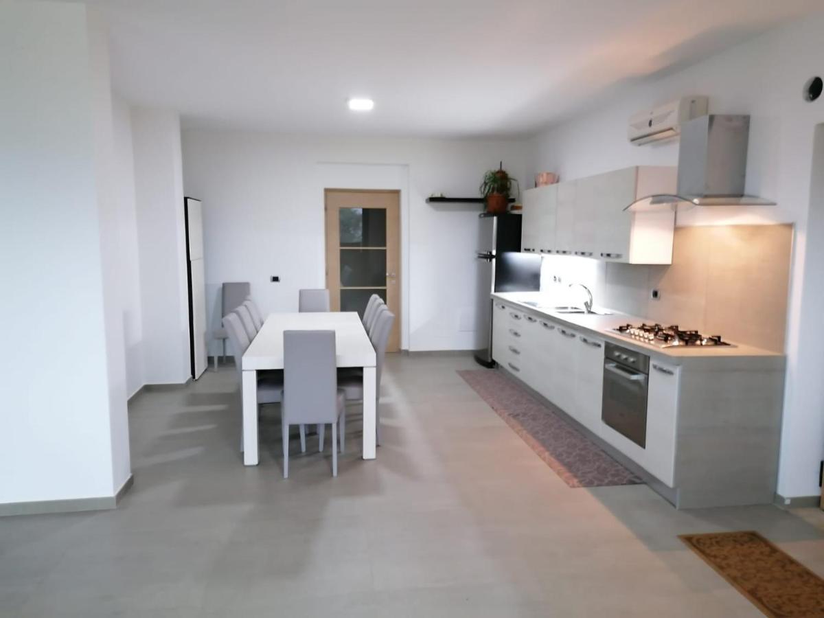 Villa Santoro Ai Tre Ulivi Con Piscina Privata Caiazzo エクステリア 写真