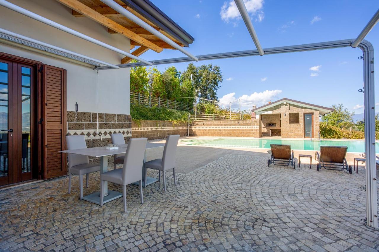 Villa Santoro Ai Tre Ulivi Con Piscina Privata Caiazzo エクステリア 写真