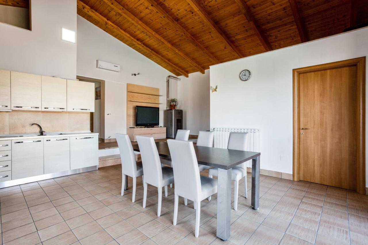 Villa Santoro Ai Tre Ulivi Con Piscina Privata Caiazzo エクステリア 写真