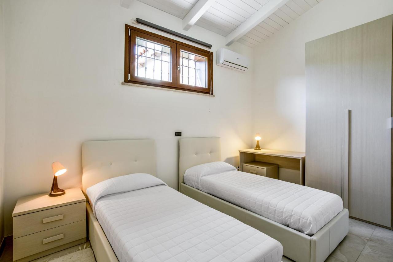 Villa Santoro Ai Tre Ulivi Con Piscina Privata Caiazzo エクステリア 写真