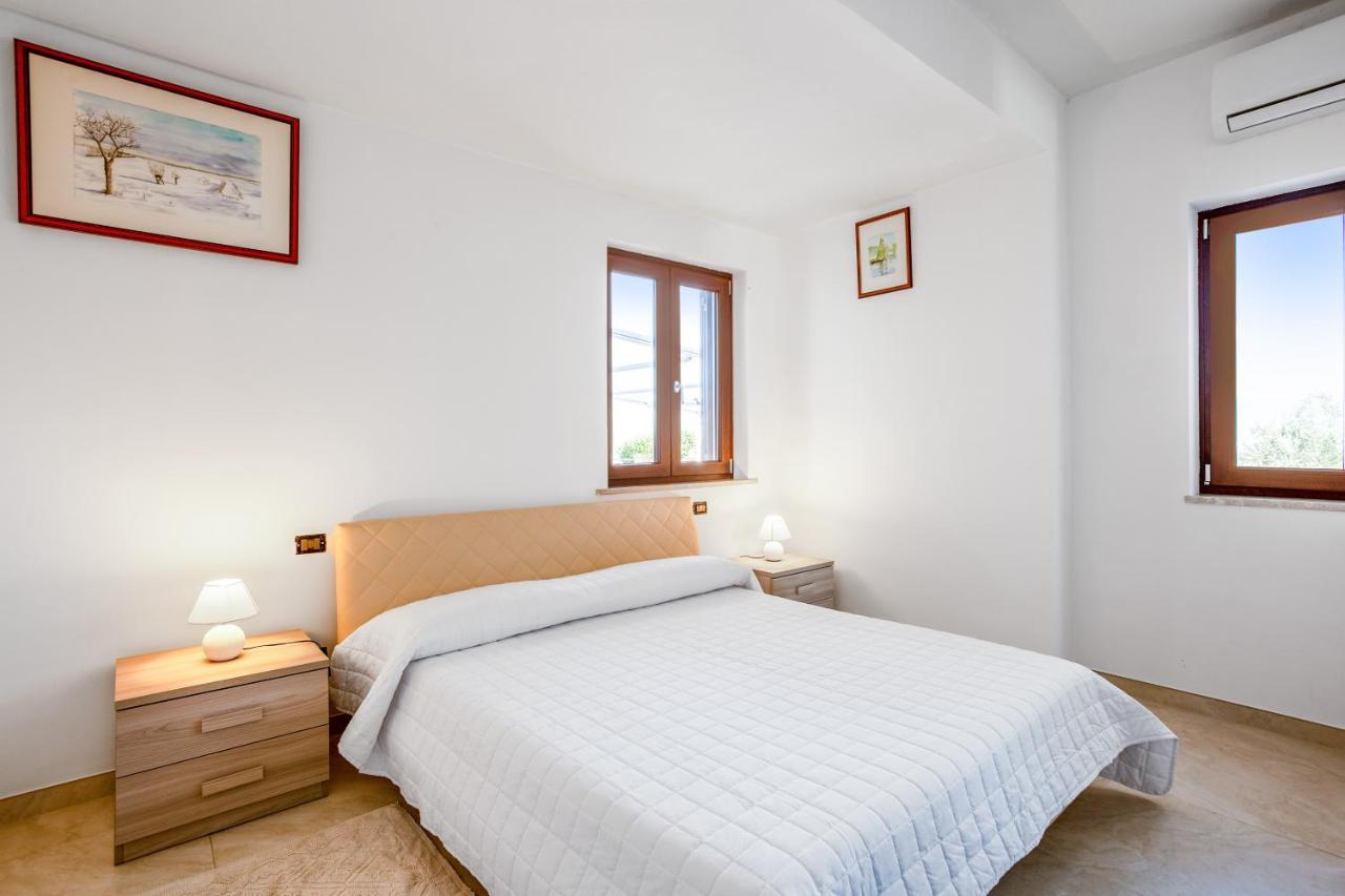 Villa Santoro Ai Tre Ulivi Con Piscina Privata Caiazzo エクステリア 写真
